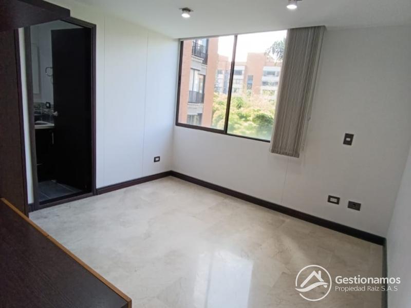 WhatsApp Image 2025-11-13 at 10.05.49 AM (4).jpeg